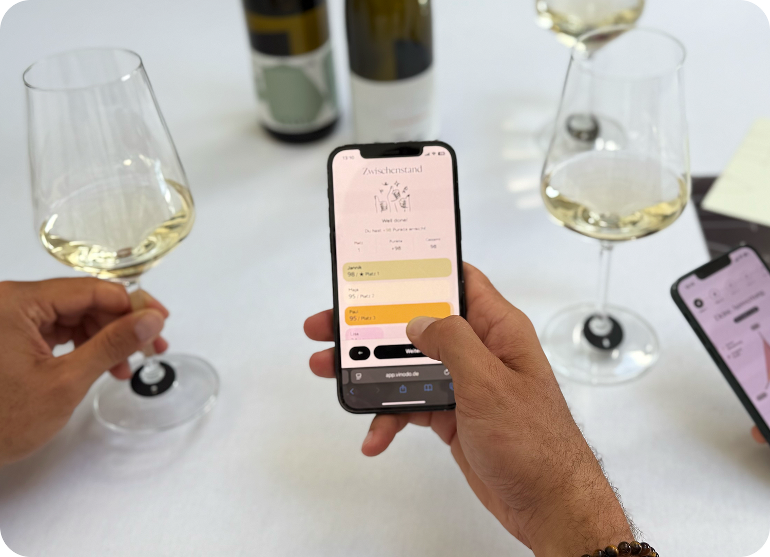 Die vinodo App macht aus der vinodo Weinprobe ein spielerisches Erlebnis.